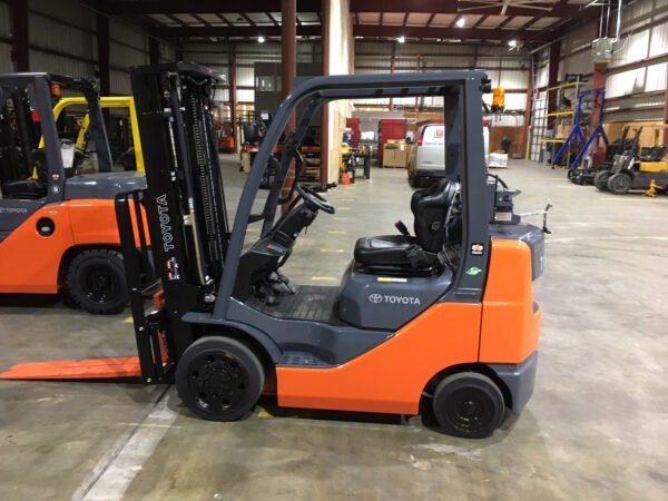 Toyota 8FGCU25 Forklift for Sale