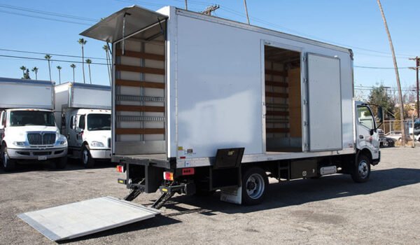 16' Cube Truck for Sale